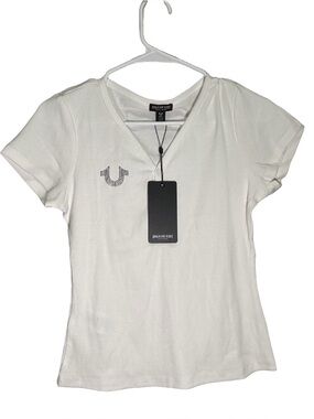 True Religion White Short Sleeve V-Neck Tee with Rhinestone Horseshoe